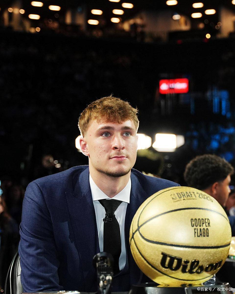 爱游戏下载-东契奇在MAD比赛中出色防守，爆冷引发热议！赛场气氛高涨的简单介绍