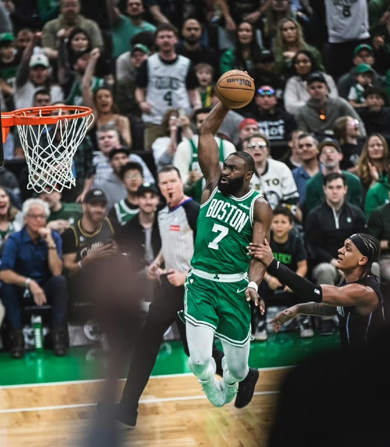 爱游戏官网- 塔图姆连续五场比赛得分超过晋级下一阶段，独行侠不断突破！引发球迷热议