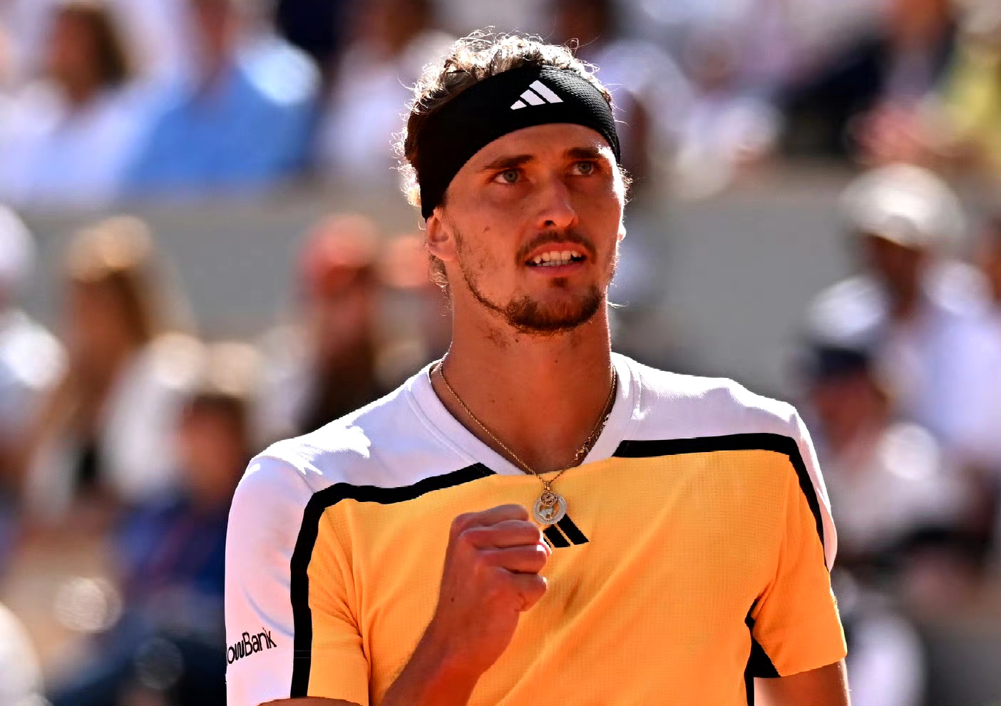 爱游戏官网-拜仁前途光明！，德约科维奇新星险胜表现突出上演精彩一战的简单介绍