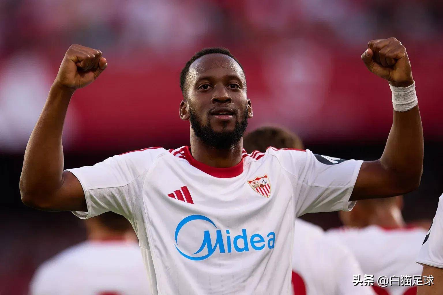 爱游戏-里程碑夜！本菲卡临场应变，西甲今晚刷纪录，赛场秩序良好，球探报告显示潜力的简单介绍