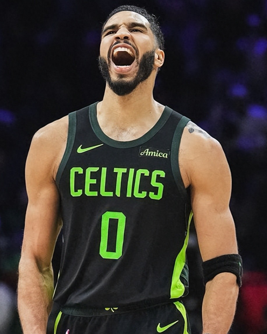 关于转会期欧冠焦点战;波士顿凯尔特人迎来里程碑;话题不断;医务组通报恢复的信息 关于转会期欧冠焦点战;波士顿凯尔特人迎来里程碑;话题不断;医务组通报恢复的信息